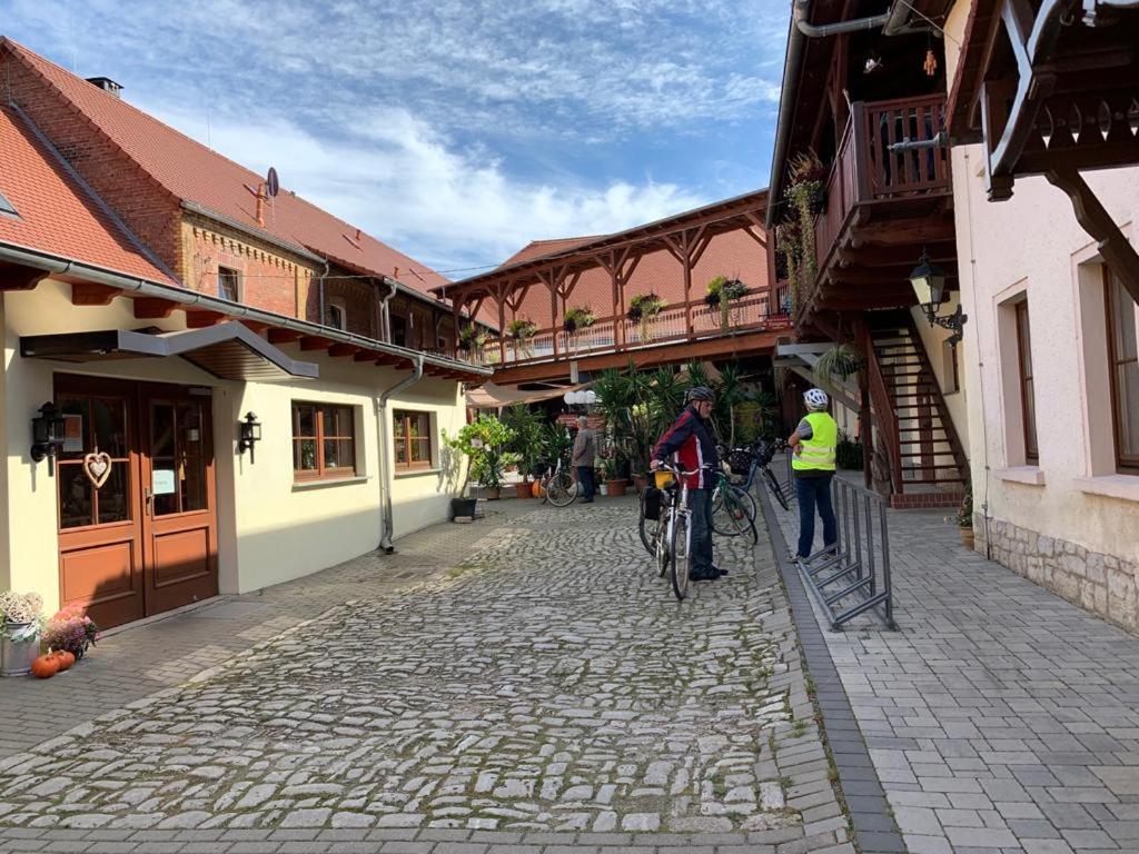 Hotel Garni Zum Rebstock Naumburg Kültér fotó