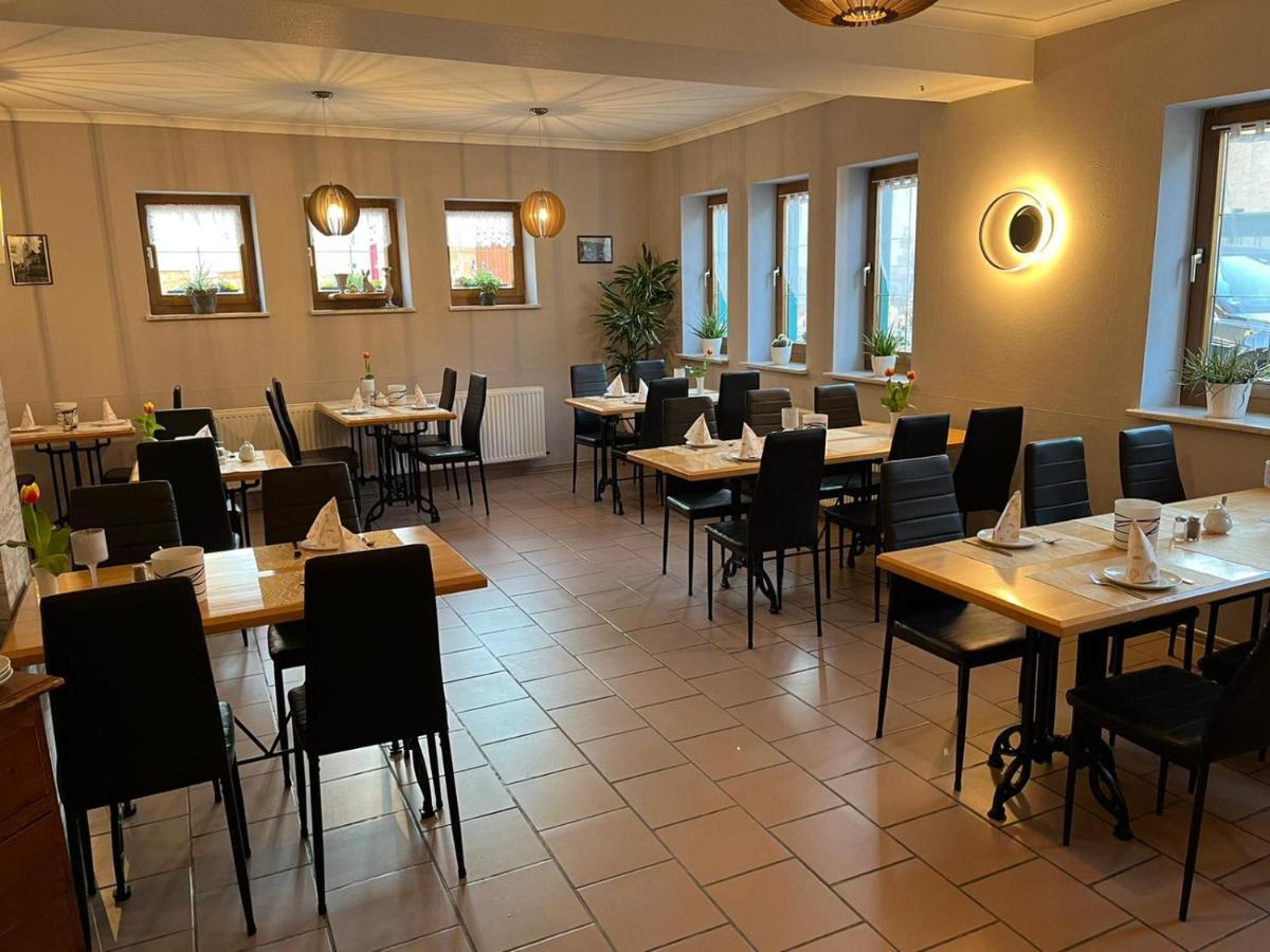 Hotel Garni Zum Rebstock Naumburg Kültér fotó